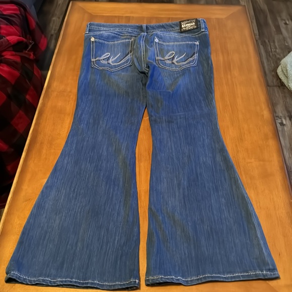 Express stretch, lowrise, bell flare jeans, size 12 short - Picture 3 of 8